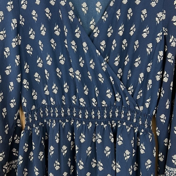 𝅺LIGHTWEIGHT long sleeve Patterned dress - Picture 4 of 6